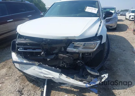 2019 Volkswagen Tiguan 2.0T Se/2.0T Sel/2.0T Sel R-Line/2.0T Sel R-Line Black z USA, uszkodzony, nr VIN 3VV3B7AXXKM078363